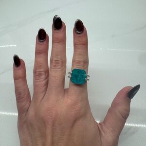 Elegant Silver and Brazilian Emerald Gemstone Ring
